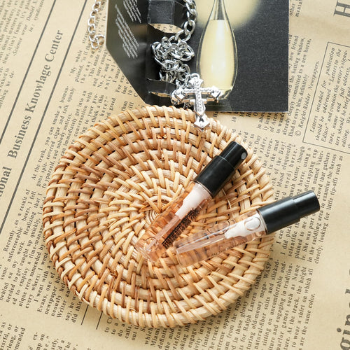 30-Piece Women's Perfume Sampler Set Y4080