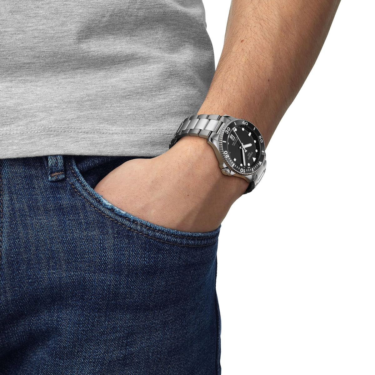 Black 40mm Quartz Watch Q593803